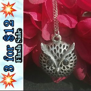 N681 Owl Head Pendant Necklace